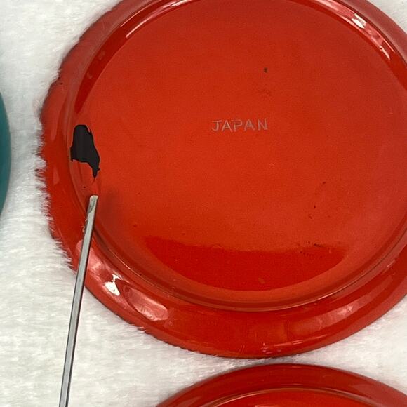 Vintage Japan Lacquerware Chataku Coaster Set Chrysanthemum Crest Red Black Teal - Picture 3 of 4